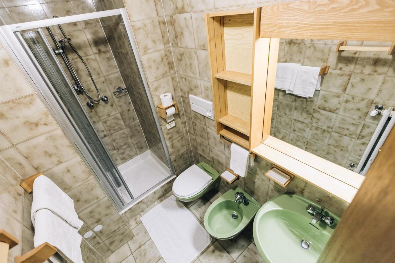 Hotel Schoenwies Тродена Экстерьер фото