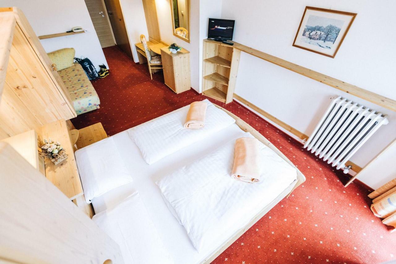 Hotel Schoenwies Тродена Экстерьер фото